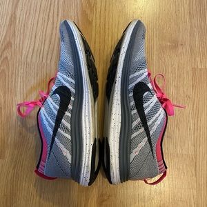 Women’s Nike Flyknit One sneakers, size 7